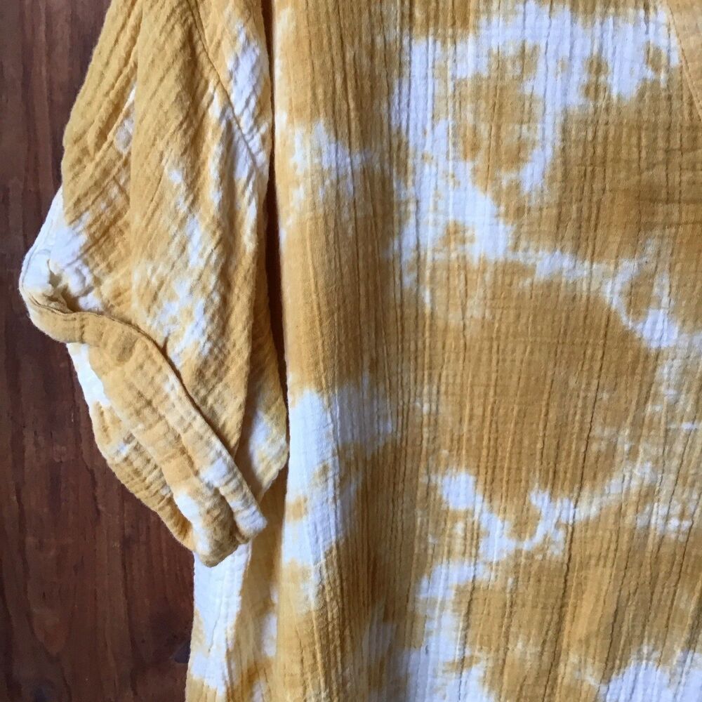 Wonderly Yellow Tie Dye Top XL V Neck Short Sleeve Cotton Gauze NWOT - Picture 3 of 6
